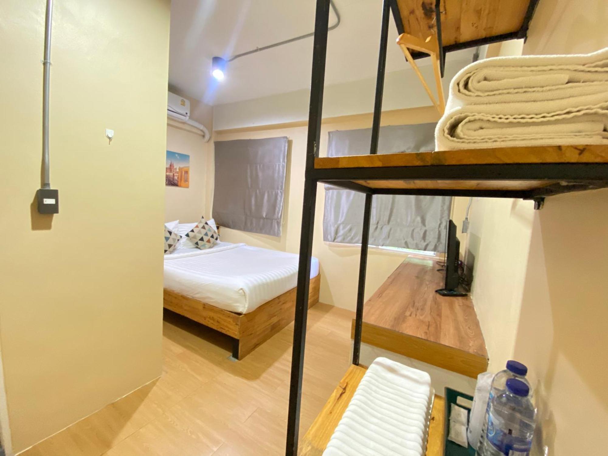 ซับรูมโฮเทล Subroom Hotel Surat Thani Exterior foto